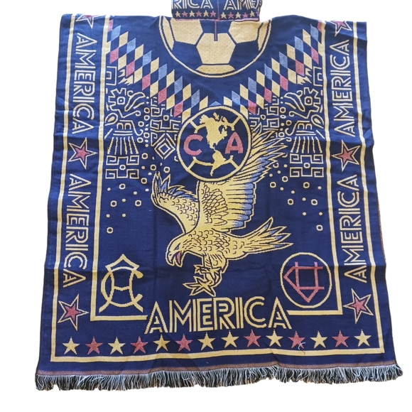 Club America Mexican Poncho - Stylish Fan Gear for Game Day | Dark Blue - Picture 5 of 6